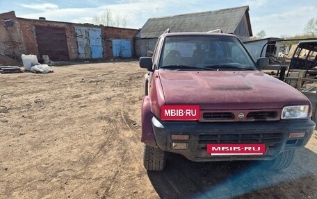 Nissan Terrano II рестайлинг, 1993 год, 250 000 рублей, 3 фотография