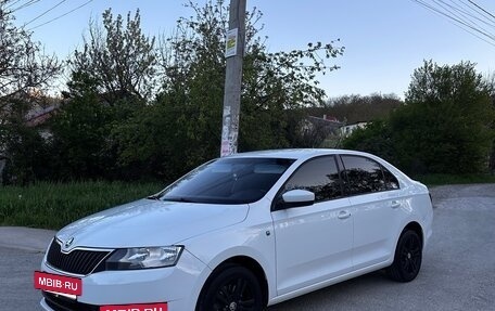 Skoda Rapid I, 2014 год, 1 260 000 рублей, 2 фотография
