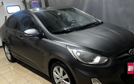 Hyundai Solaris II рестайлинг, 2011 год, 705 000 рублей, 8 фотография