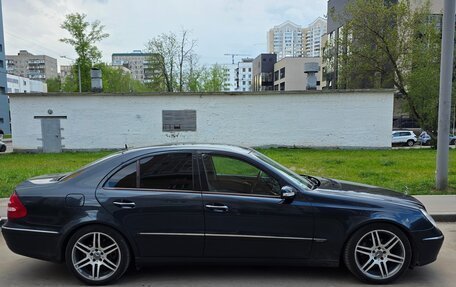 Mercedes-Benz E-Класс, 2005 год, 1 150 000 рублей, 6 фотография