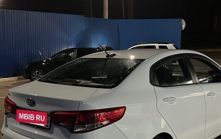 KIA Rio III рестайлинг, 2017 год, 1 100 000 рублей, 4 фотография