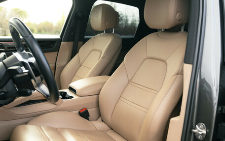 Porsche Cayenne III, 2020 год, 7 990 000 рублей, 15 фотография