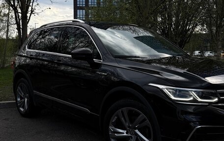 Volkswagen Tiguan II, 2021 год, 3 200 000 рублей, 4 фотография