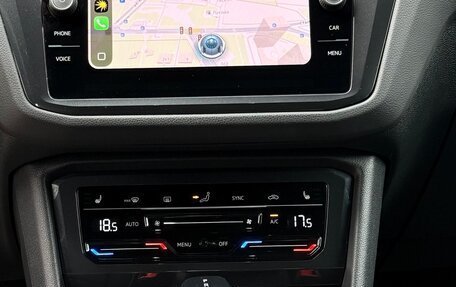 Volkswagen Tiguan II, 2021 год, 3 200 000 рублей, 16 фотография