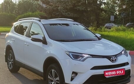 Toyota RAV4, 2017 год, 2 500 000 рублей, 1 фотография