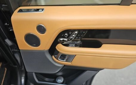 Land Rover Range Rover IV рестайлинг, 2020 год, 11 800 000 рублей, 14 фотография
