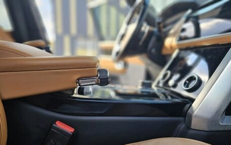 Land Rover Range Rover IV рестайлинг, 2020 год, 11 800 000 рублей, 16 фотография