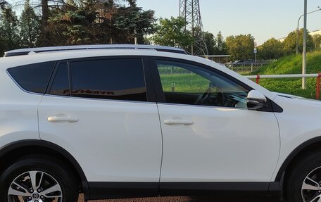 Toyota RAV4, 2017 год, 2 500 000 рублей, 6 фотография