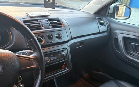 Skoda Fabia II, 2013 год, 595 000 рублей, 21 фотография