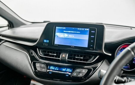 Toyota C-HR I рестайлинг, 2016 год, 1 920 000 рублей, 12 фотография