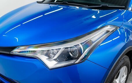 Toyota C-HR I рестайлинг, 2016 год, 1 920 000 рублей, 20 фотография