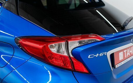 Toyota C-HR I рестайлинг, 2016 год, 1 920 000 рублей, 21 фотография
