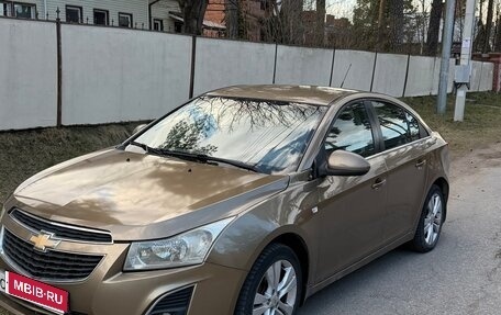 Chevrolet Cruze II, 2013 год, 650 000 рублей, 2 фотография