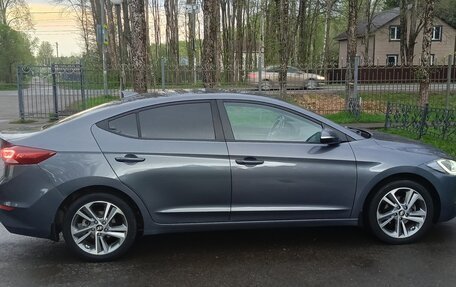 Hyundai Elantra VI рестайлинг, 2017 год, 1 530 000 рублей, 4 фотография