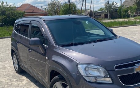 Chevrolet Orlando I, 2012 год, 1 070 000 рублей, 2 фотография