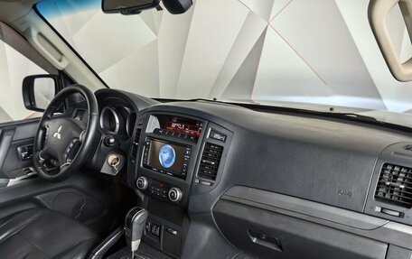 Mitsubishi Pajero IV, 2013 год, 2 297 000 рублей, 13 фотография