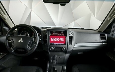 Mitsubishi Pajero IV, 2013 год, 2 297 000 рублей, 14 фотография