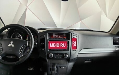 Mitsubishi Pajero IV, 2013 год, 2 297 000 рублей, 15 фотография
