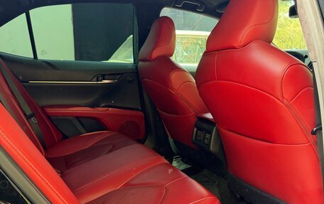 Toyota Camry, 2019 год, 1 800 000 рублей, 15 фотография