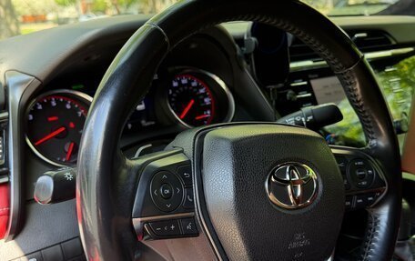 Toyota Camry, 2019 год, 1 800 000 рублей, 12 фотография