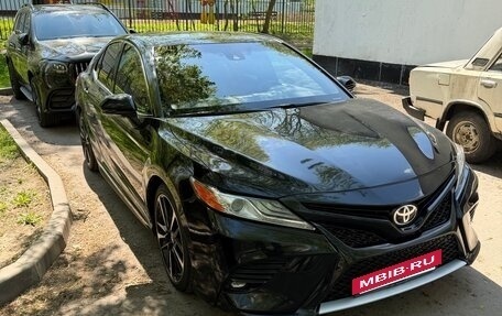 Toyota Camry, 2019 год, 1 800 000 рублей, 3 фотография