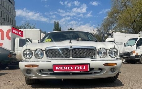 Jaguar XJ III (X350), 1999 год, 1 000 000 рублей, 1 фотография