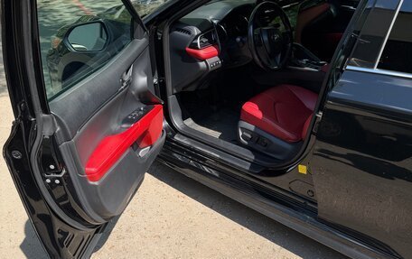Toyota Camry, 2019 год, 1 800 000 рублей, 21 фотография