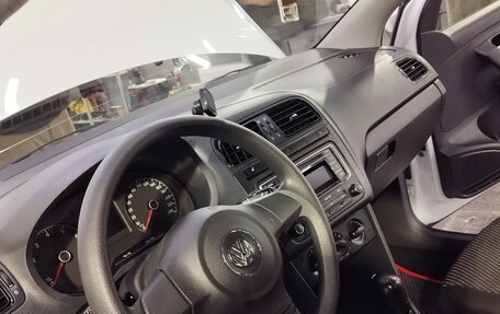 Volkswagen Polo VI (EU Market), 2015 год, 850 000 рублей, 9 фотография