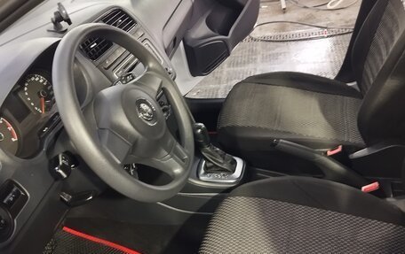 Volkswagen Polo VI (EU Market), 2015 год, 850 000 рублей, 10 фотография