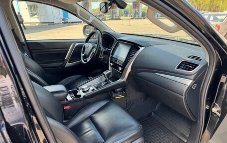 Mitsubishi Pajero Sport III рестайлинг, 2021 год, 3 390 000 рублей, 4 фотография