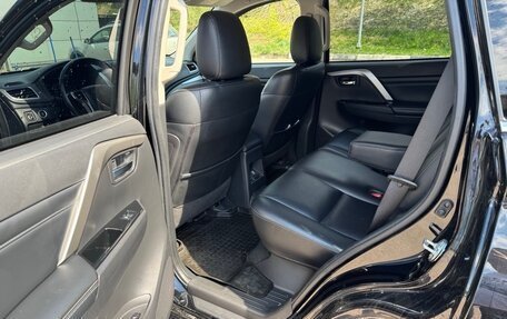 Mitsubishi Pajero Sport III рестайлинг, 2021 год, 3 390 000 рублей, 5 фотография
