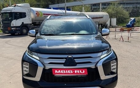 Mitsubishi Pajero Sport III рестайлинг, 2021 год, 3 390 000 рублей, 3 фотография