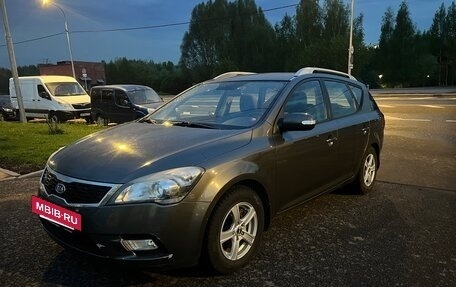 KIA cee'd I рестайлинг, 2011 год, 820 000 рублей, 2 фотография