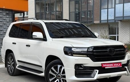 Toyota Land Cruiser 200, 2019 год, 7 800 000 рублей, 3 фотография