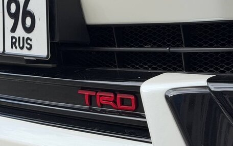 Toyota Land Cruiser 200, 2019 год, 7 800 000 рублей, 8 фотография