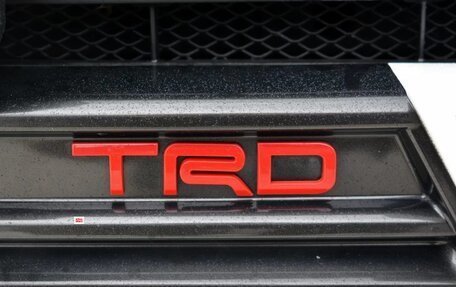 Toyota Land Cruiser 200, 2019 год, 7 800 000 рублей, 9 фотография