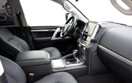 Toyota Land Cruiser 200, 2019 год, 7 800 000 рублей, 14 фотография