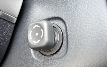 Toyota Land Cruiser 200, 2019 год, 7 800 000 рублей, 18 фотография