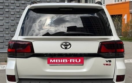Toyota Land Cruiser 200, 2019 год, 7 800 000 рублей, 5 фотография