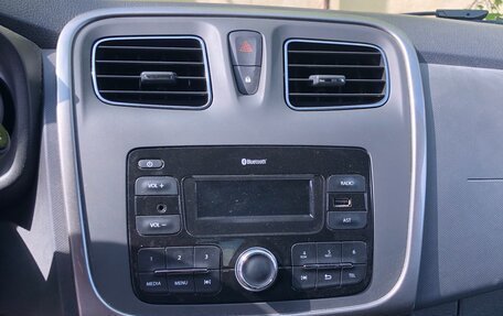 Renault Logan II, 2019 год, 1 550 000 рублей, 7 фотография