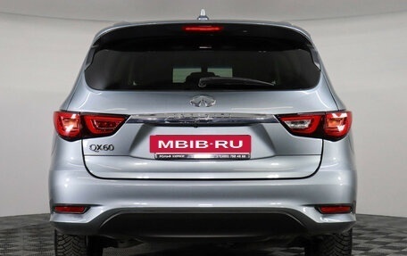 Infiniti QX60 I рестайлинг, 2017 год, 1 997 000 рублей, 6 фотография