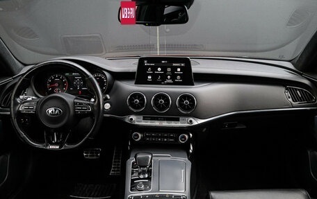 KIA Stinger I, 2019 год, 3 000 000 рублей, 13 фотография
