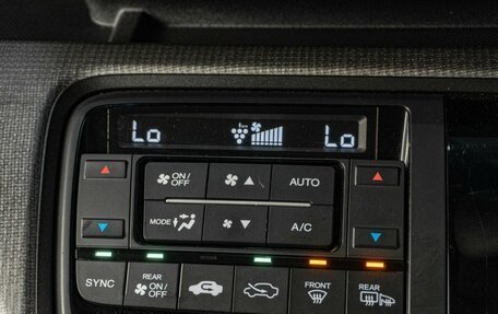 Honda Stepwgn IV, 2016 год, 1 849 000 рублей, 21 фотография