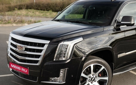 Cadillac Escalade IV, 2017 год, 4 899 000 рублей, 2 фотография