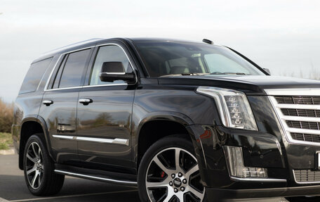 Cadillac Escalade IV, 2017 год, 4 899 000 рублей, 8 фотография