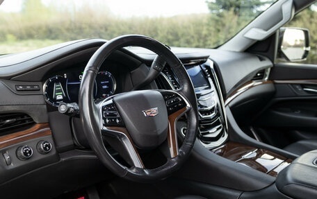Cadillac Escalade IV, 2017 год, 4 899 000 рублей, 14 фотография