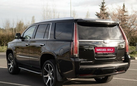 Cadillac Escalade IV, 2017 год, 4 899 000 рублей, 12 фотография