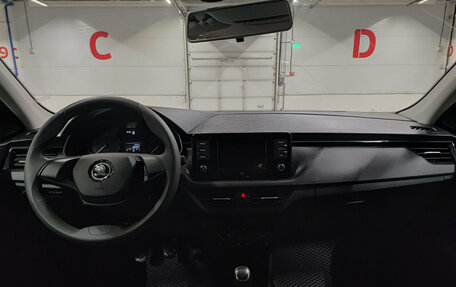 Skoda Rapid II, 2021 год, 1 599 000 рублей, 17 фотография