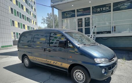 Hyundai H-1 II рестайлинг, 2000 год, 990 000 рублей, 1 фотография