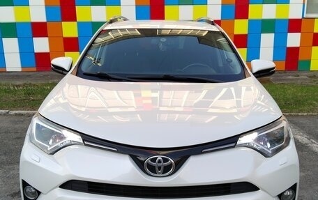 Toyota RAV4, 2017 год, 2 499 000 рублей, 1 фотография